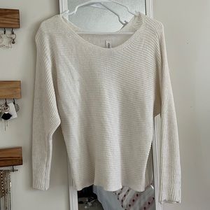 ▫️white/cream Aeropostale sweater▫️